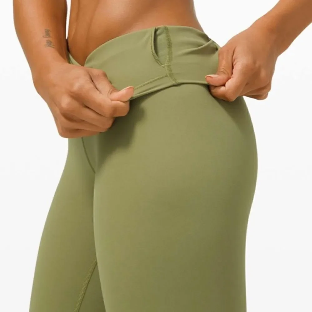 Lululemon sz 2 Wunder Under High-Rise Tight 25